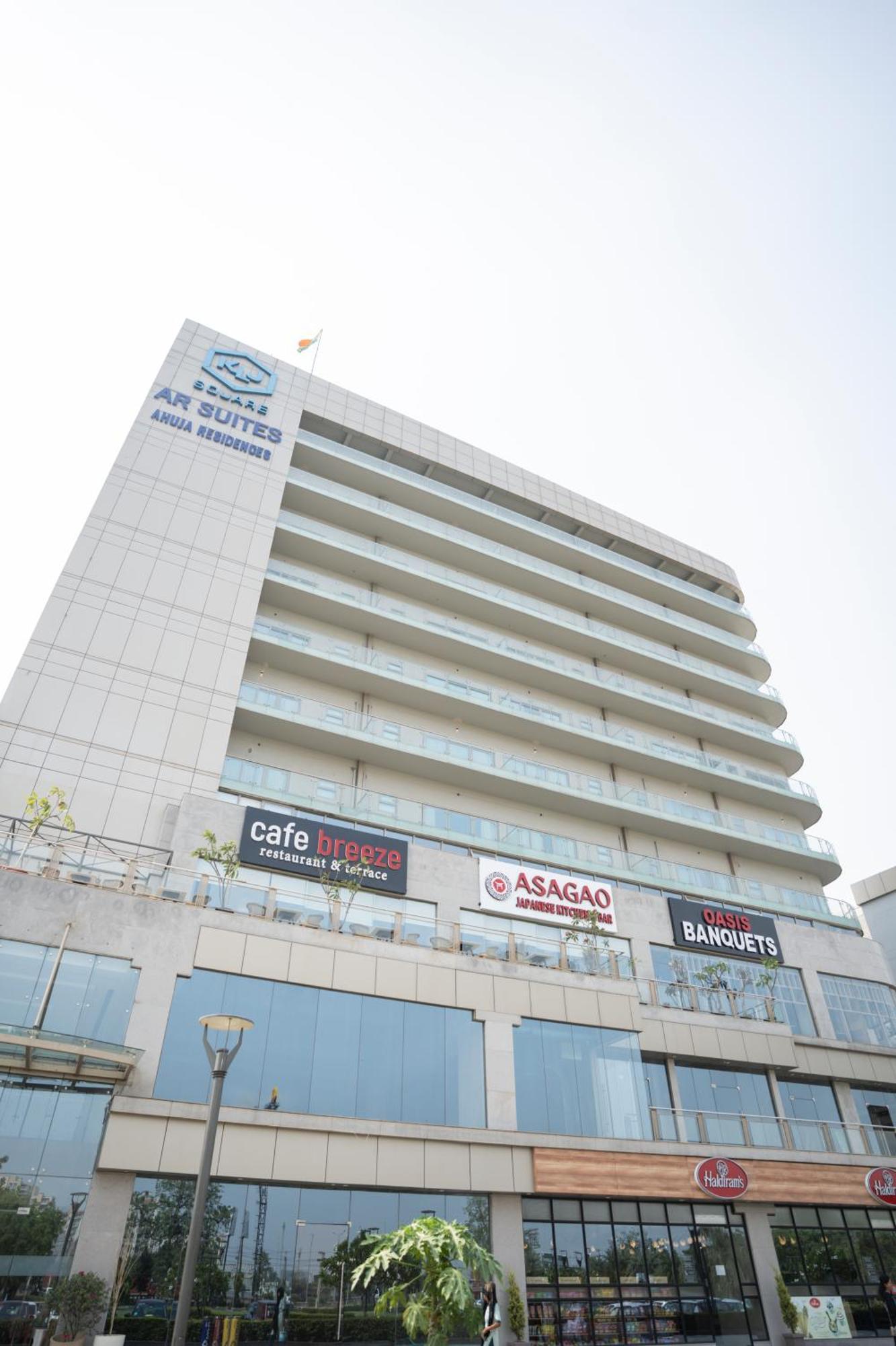 Ar Suites Klj Square คูร์เคาน์ ภายนอก รูปภาพ