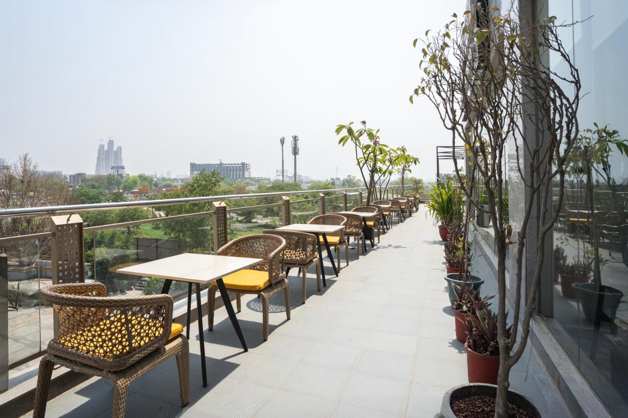 Ar Suites Klj Square คูร์เคาน์ ภายนอก รูปภาพ